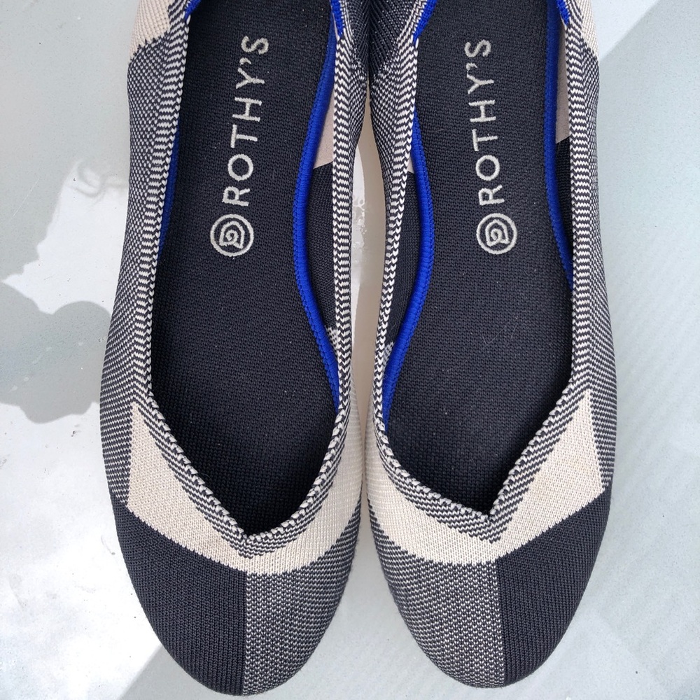 Rothys Black Captoe Size 12